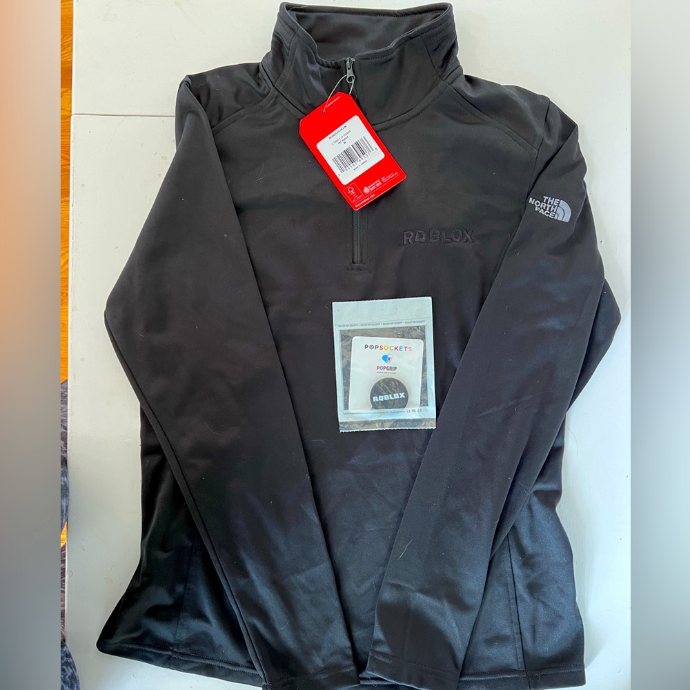 NWT Roblox North Face Tech 1/4 Zip Fleece & Pop Socket